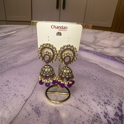 This beautiful earring is perfect for adding a touch of style to your look. It's crafted with care to ensure both durability and elegance. The sleek design and high-quality materials make it an ideal accessory for any occasion.