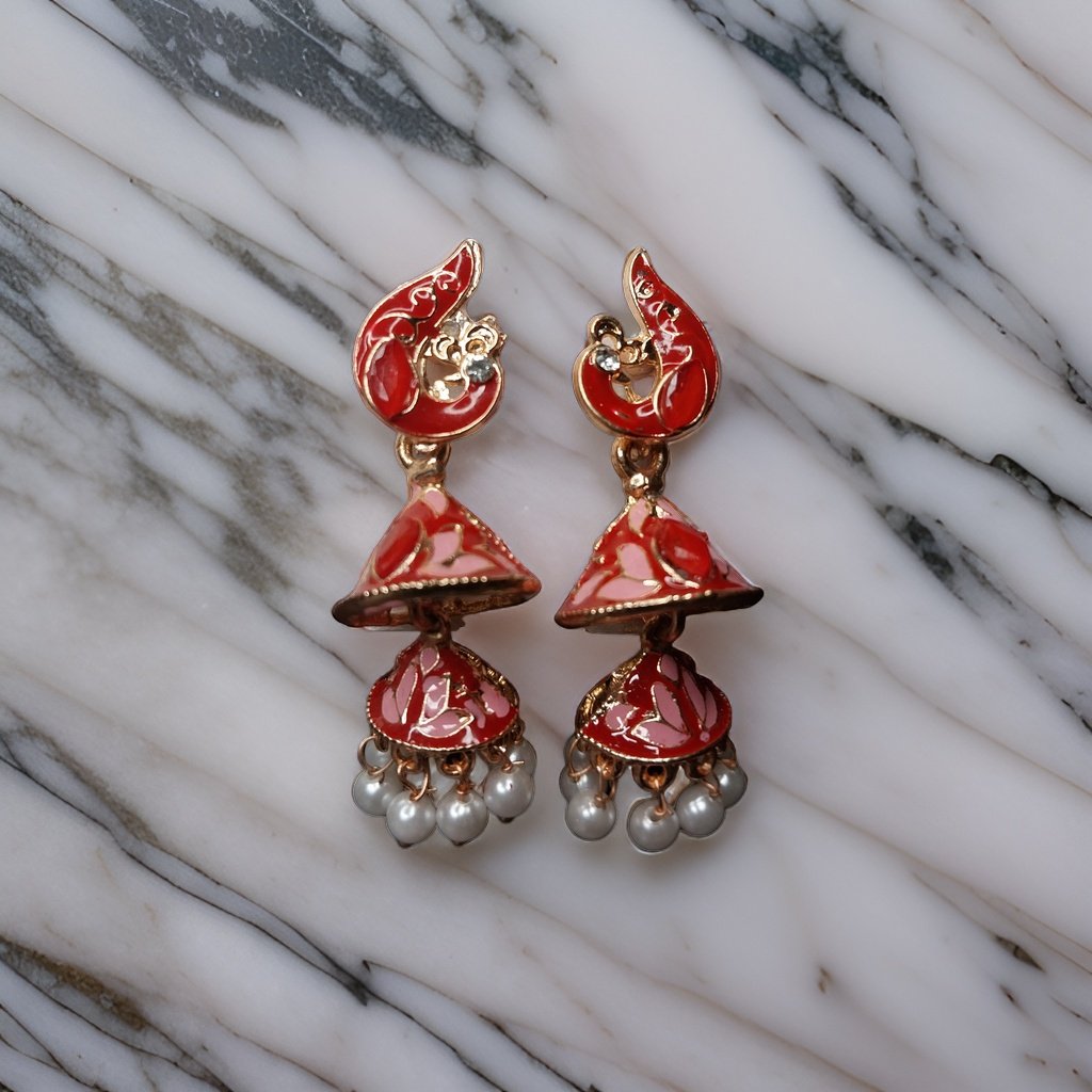 This beautiful earring is perfect for adding a touch of style to your look. It's crafted with care to ensure both durability and elegance. The sleek design and high-quality materials make it an ideal accessory for any occasion.