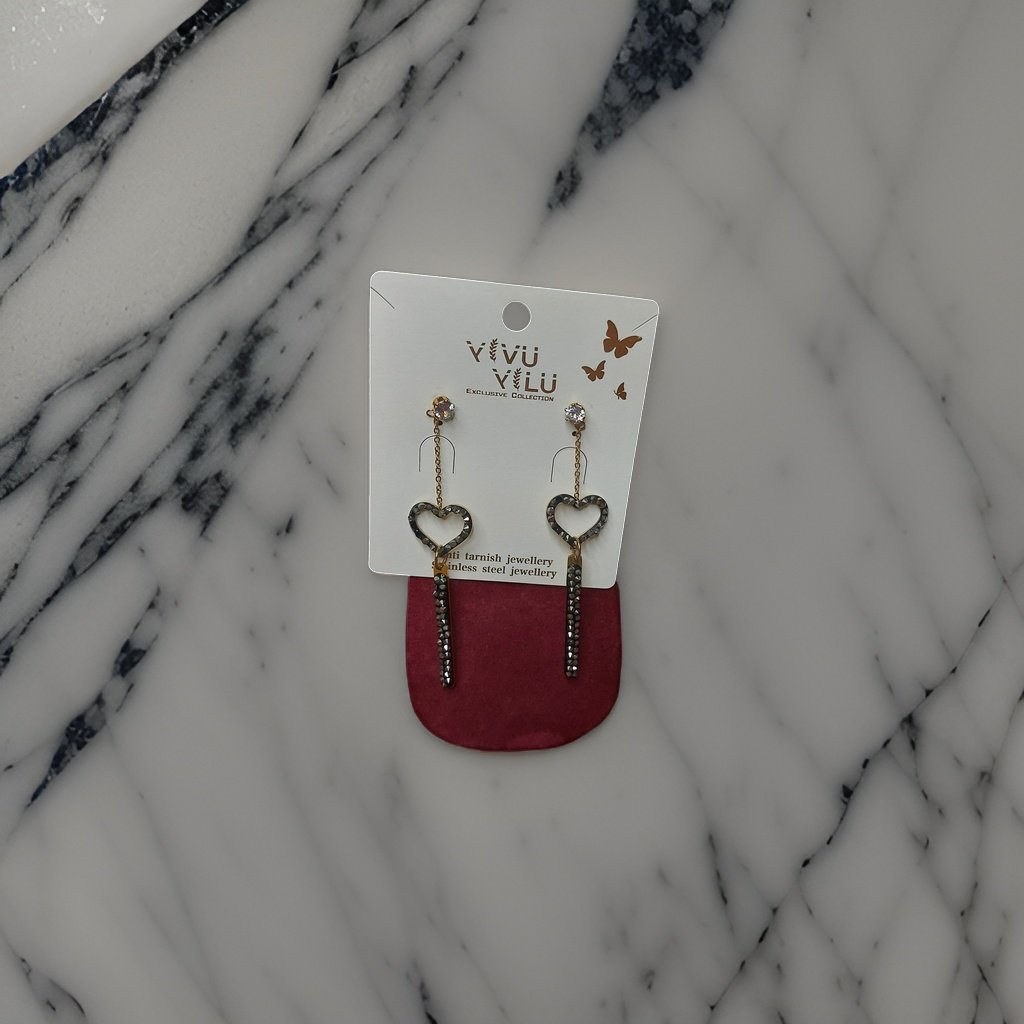 This beautiful earring is perfect for adding a touch of style to your look. It's crafted with care to ensure both durability and elegance. The sleek design and high-quality materials make it an ideal accessory for any occasion.