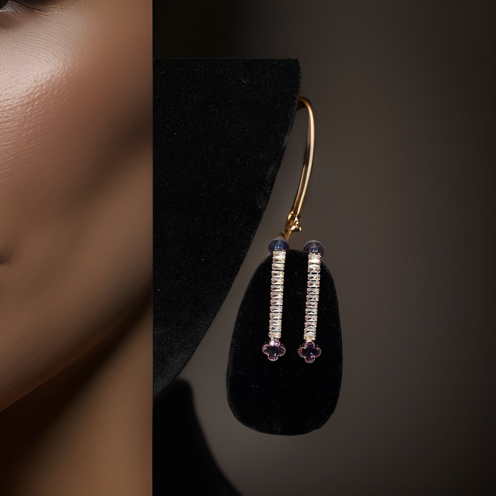 This beautiful earring is perfect for adding a touch of style to your look. It's crafted with care to ensure both durability and elegance. The sleek design and high-quality materials make it an ideal accessory for any occasion.